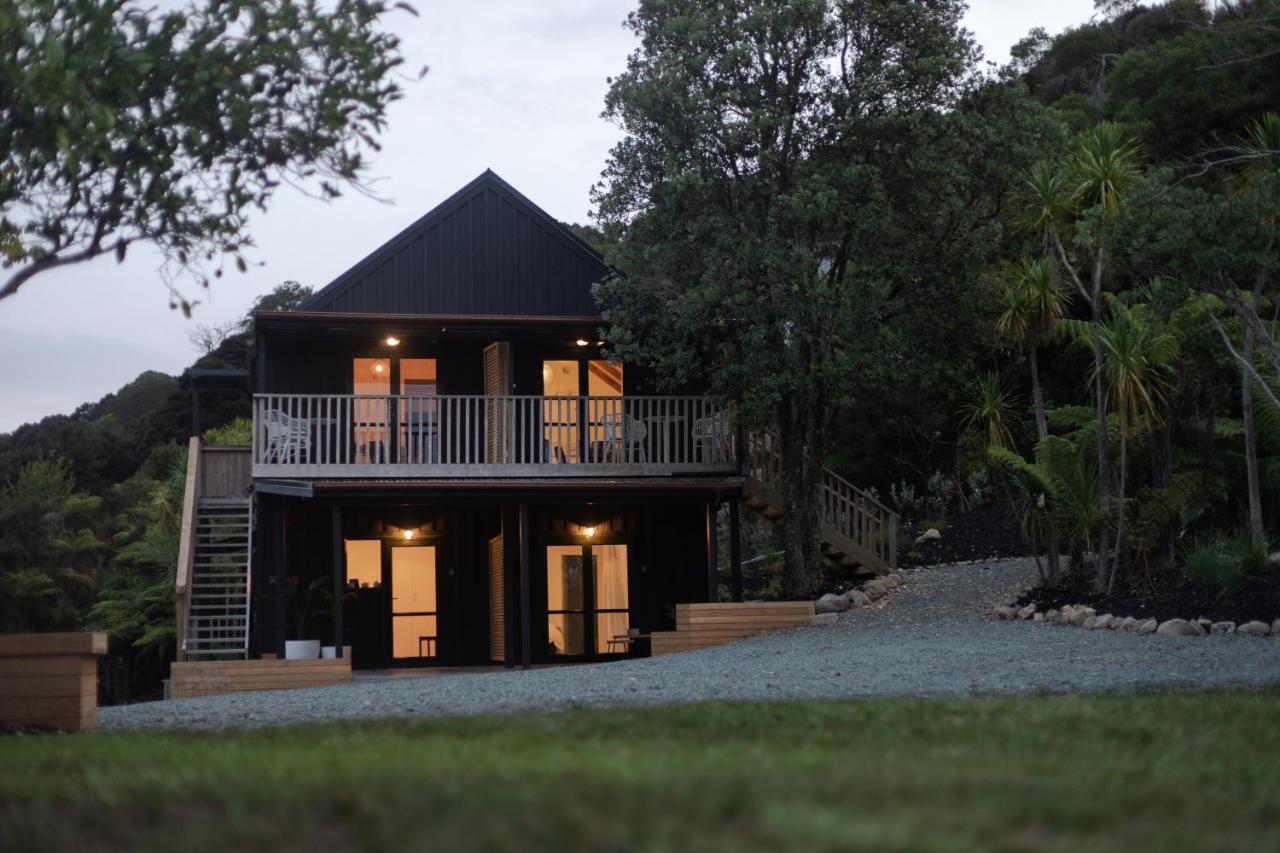 Tui & Nikau Cabins Mangawhai Exterior photo