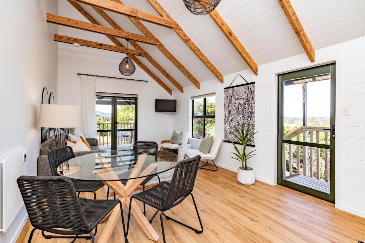 Tui & Nikau Cabins Mangawhai Exterior photo