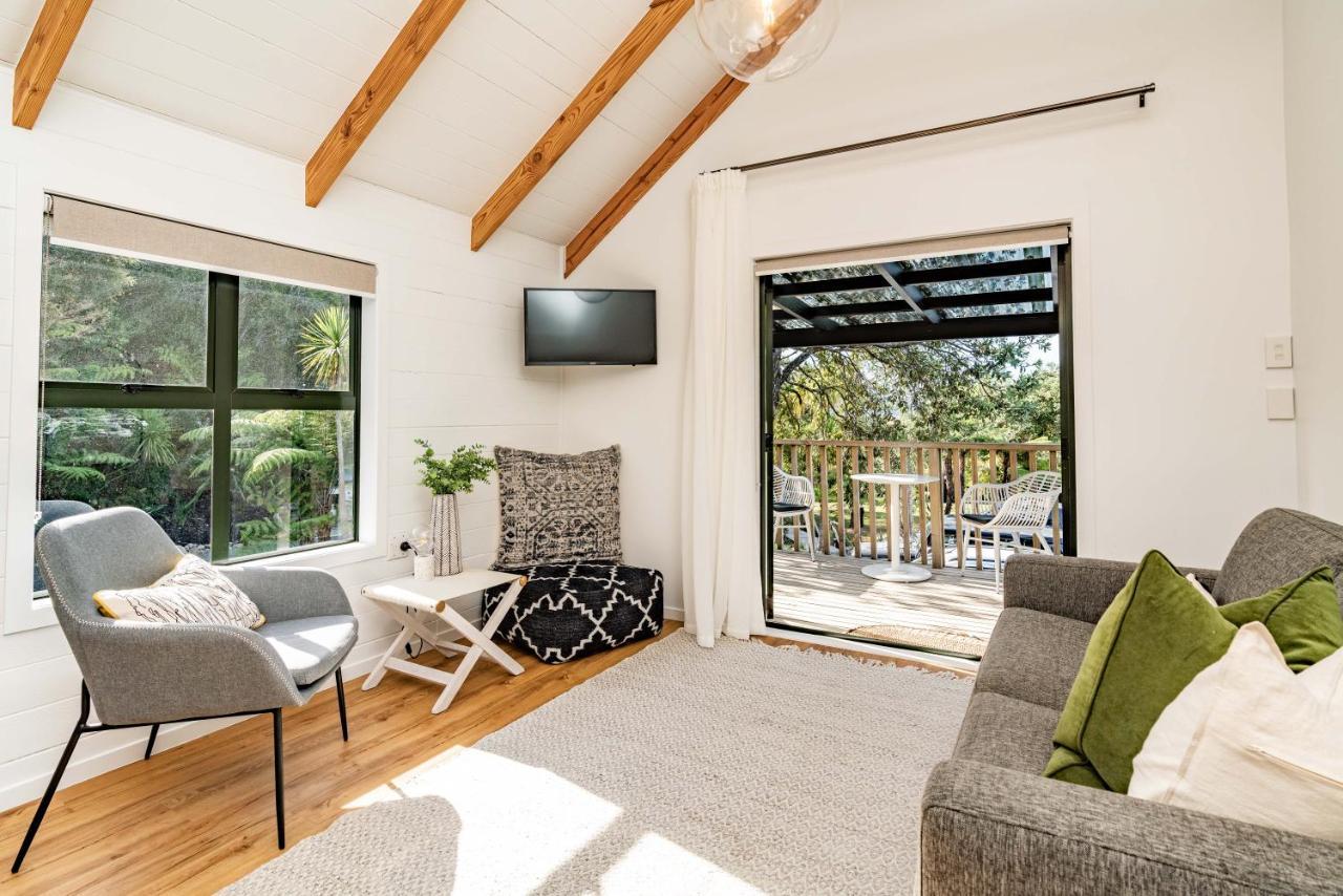 Tui & Nikau Cabins Mangawhai Exterior photo
